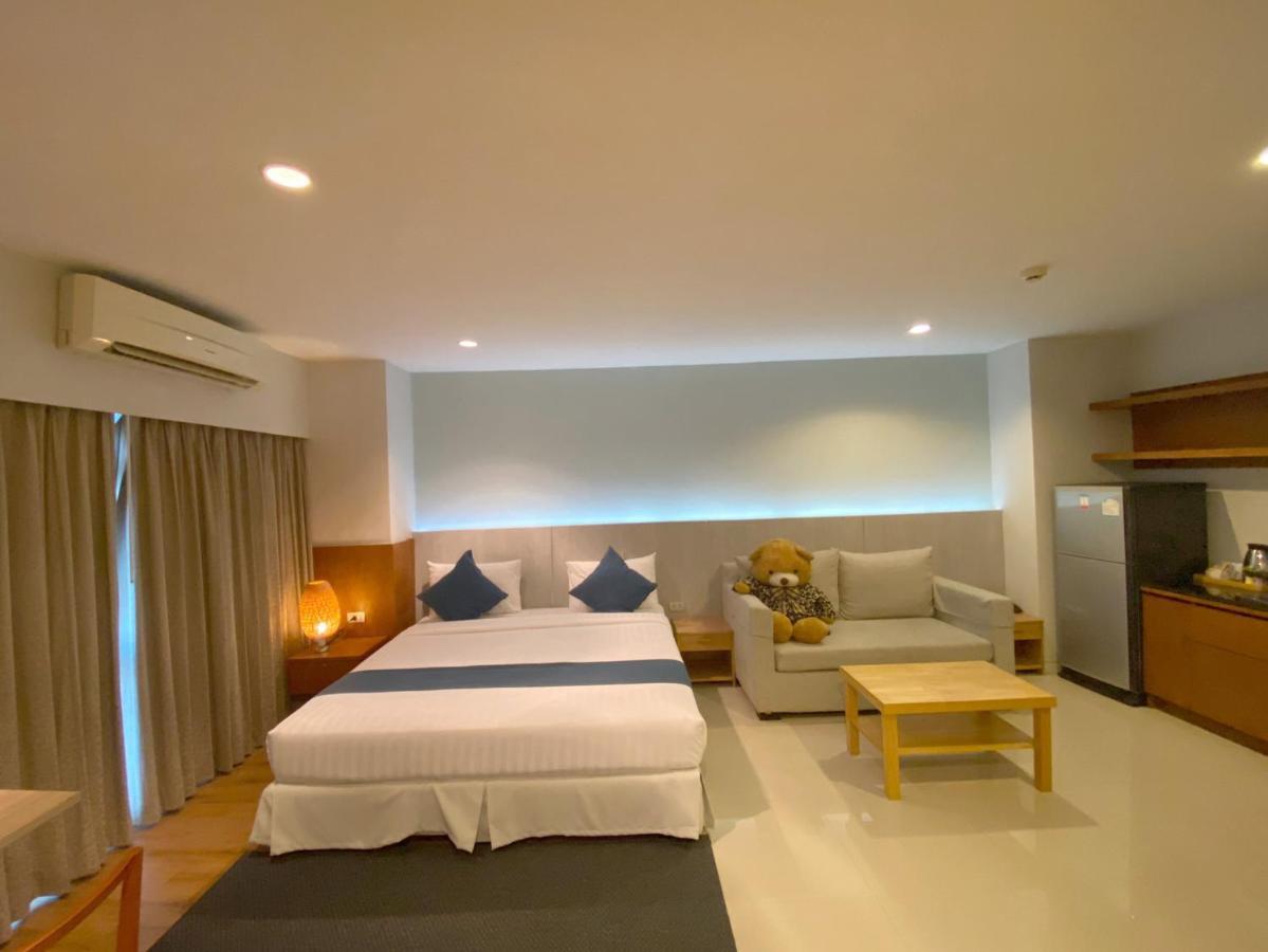 Crystal Jade Hotel Районг Экстерьер фото