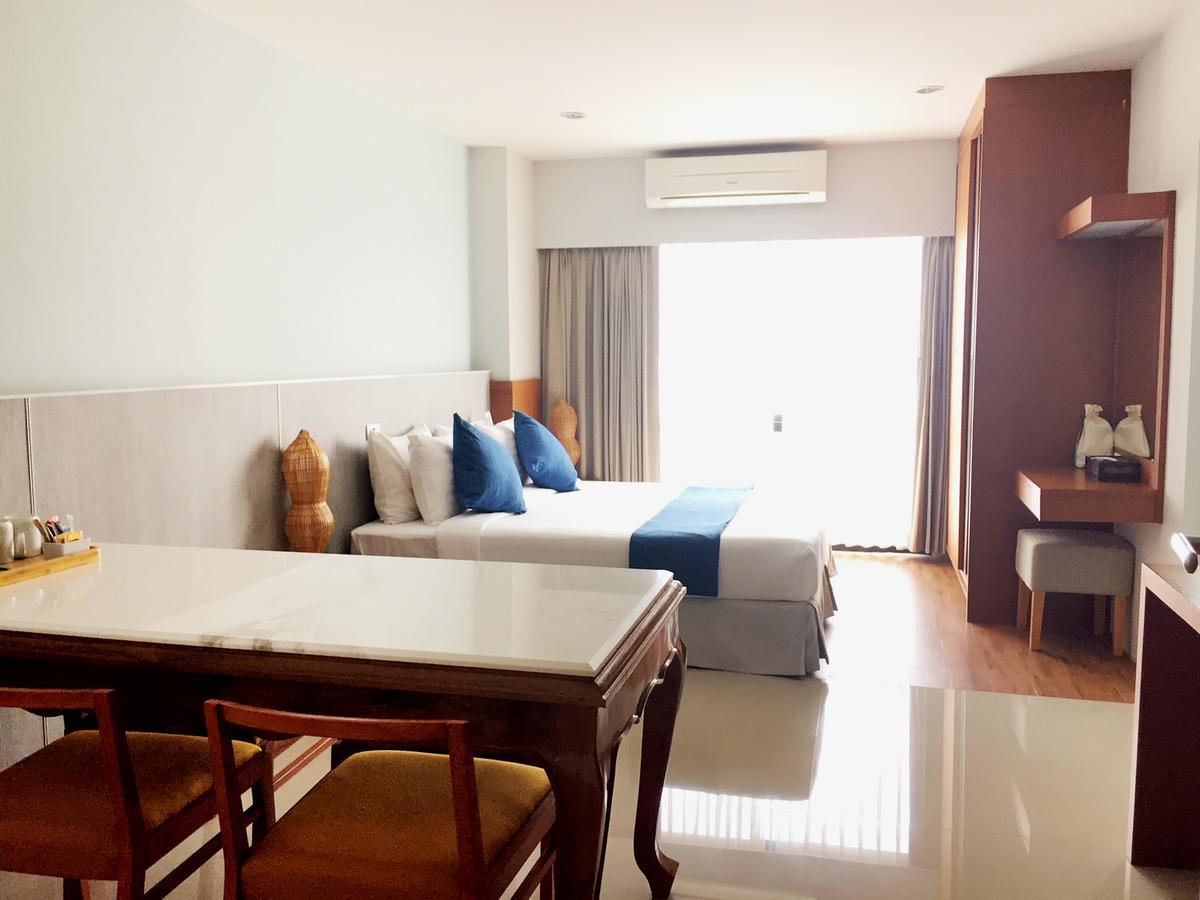 Crystal Jade Hotel Районг Экстерьер фото